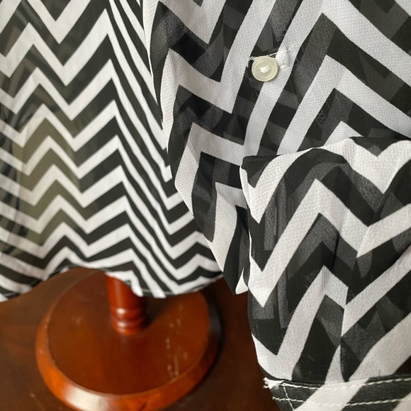 Black and White Chevron Women's Top - Picture 3 of 5